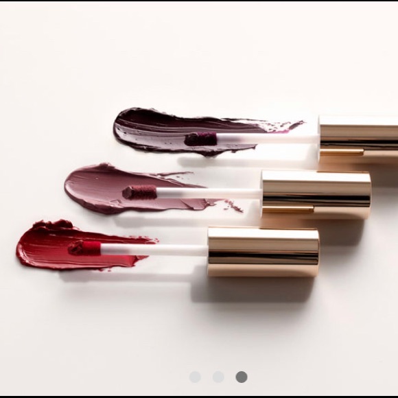 Lipstick 💄 - Picture 2 of 3